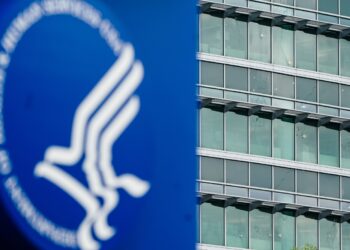 After the CDC taking pictures, federal staff stress RFK Jr. for extra protections : Photographs