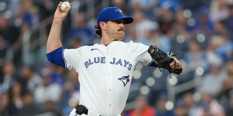 Blue Jays making a behavior of comebacks, search for sweep of Orioles