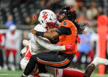 Houston 4-0 after rallying previous Oregon State in OT