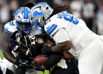 Derrick Henry points heartfelt apology for late-game fumble in 38-30 loss to Lions
