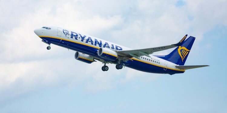 Ryanair arms Israel ultimatum on flight slots