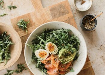 Smoked Salmon Breakfast Bowl: Excessive-Protein and Straightforward Prep