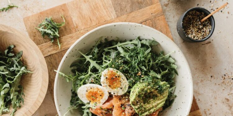 Smoked Salmon Breakfast Bowl: Excessive-Protein and Straightforward Prep