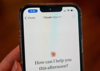 Sufferers flip to AI to interpret lab assessments, with blended outcomes : Photographs