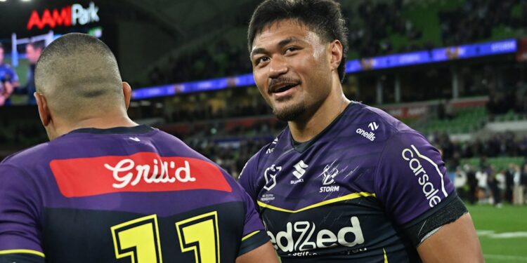 Craig Bellamy and Petero Civoniceva react to sledge from Stefano Utoikamanu forward of Storm vs Broncos