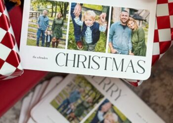 Vacation Playing cards Made Simple – Residing in Yellow