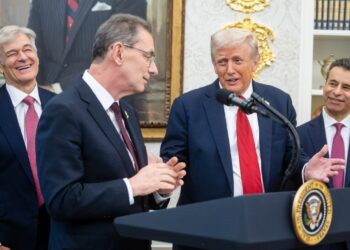 TrumpRx web site for drug reductions is a part of Pfizer deal : Photographs