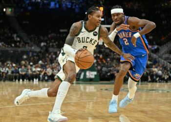 Bucks G Kevin Porter Jr. out 4 weeks with knee harm