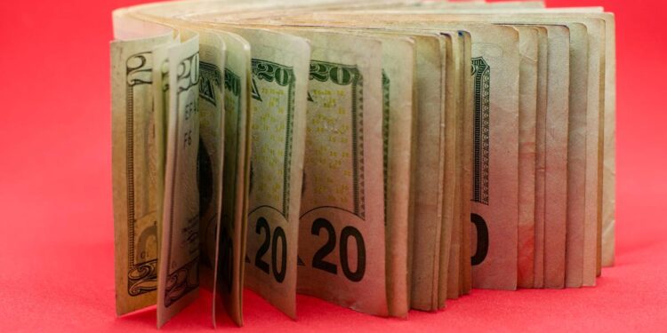 Evercore ISI Raises S&P World (SPGI) Goal to $629, Highlights Development Outlook