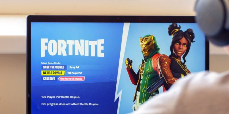 Activists Are Utilizing ‘Fortnite’ to Battle Again In opposition to ICE