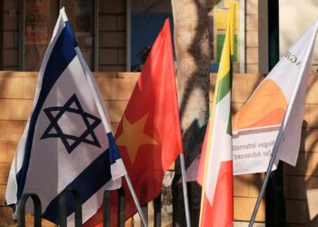 Exploring Gabon Vacationer Sights: 48 Hours of Journey