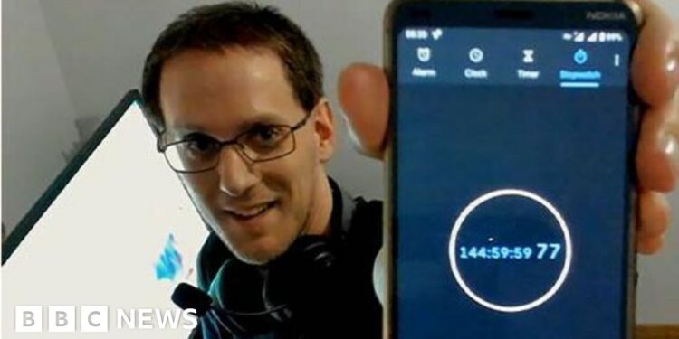 Man dances for 144 hours to interrupt online game marathon file