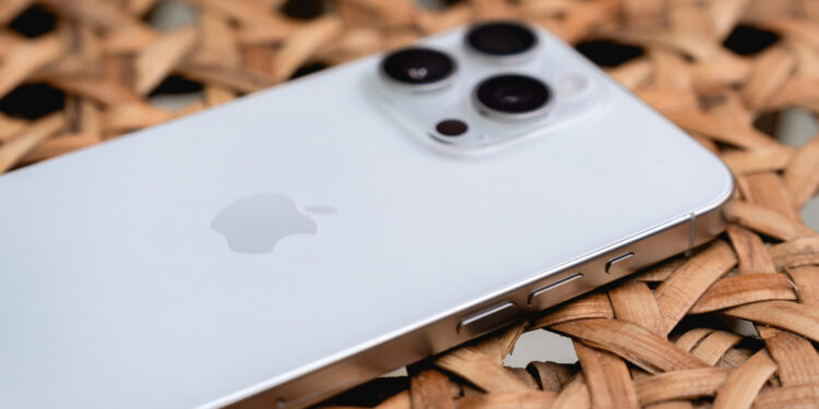 5 Of The Greatest Makes use of For Your iPhone’s Motion Button