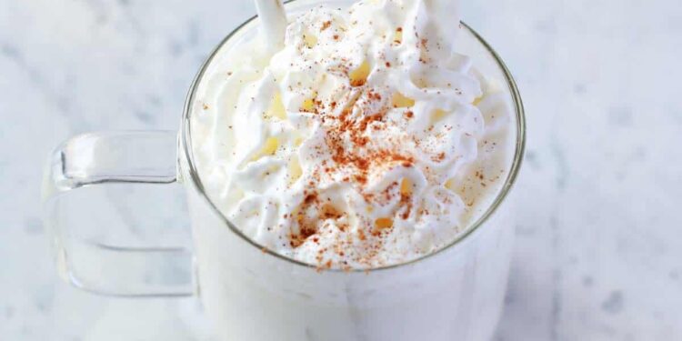 White Scorching Chocolate – A Stunning Mess